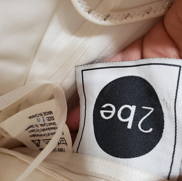 Gorgeous 2be Wedding Dress/Gown - Picture 7 of 7